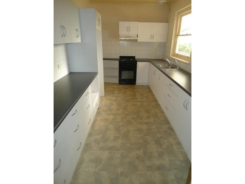 33 Ballara Avenue, Warradale SA 5046