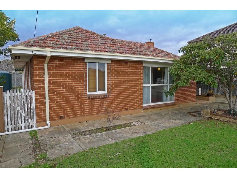 4 Hendon Street, Clovelly Park SA 5042