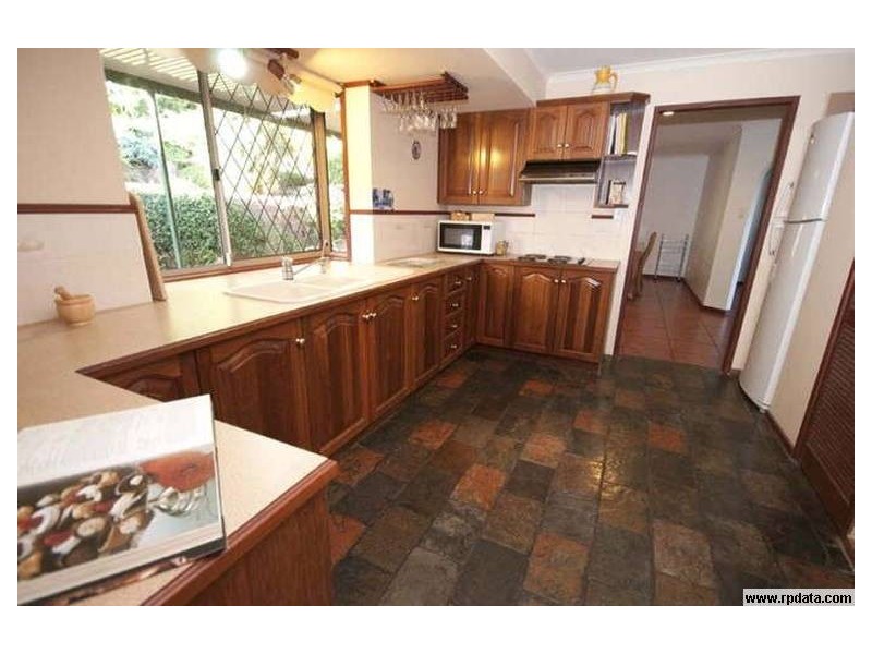 5 Challenger Court, Happy Valley SA 5159