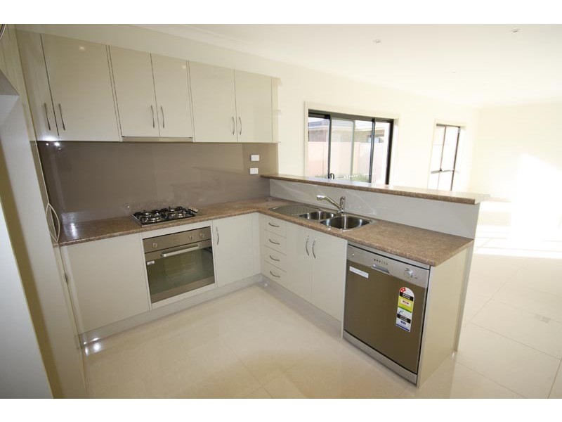 9 Trott Grove, Oaklands Park SA 5046