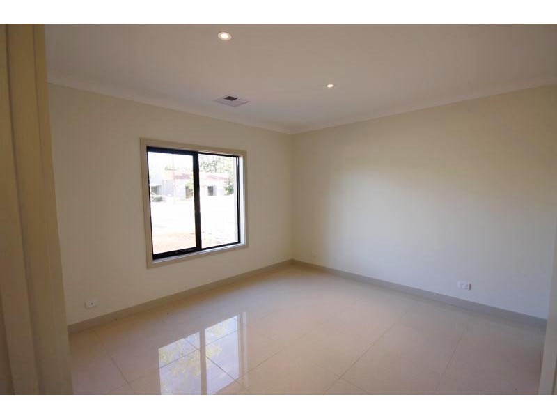 9 Trott Grove, Oaklands Park SA 5046