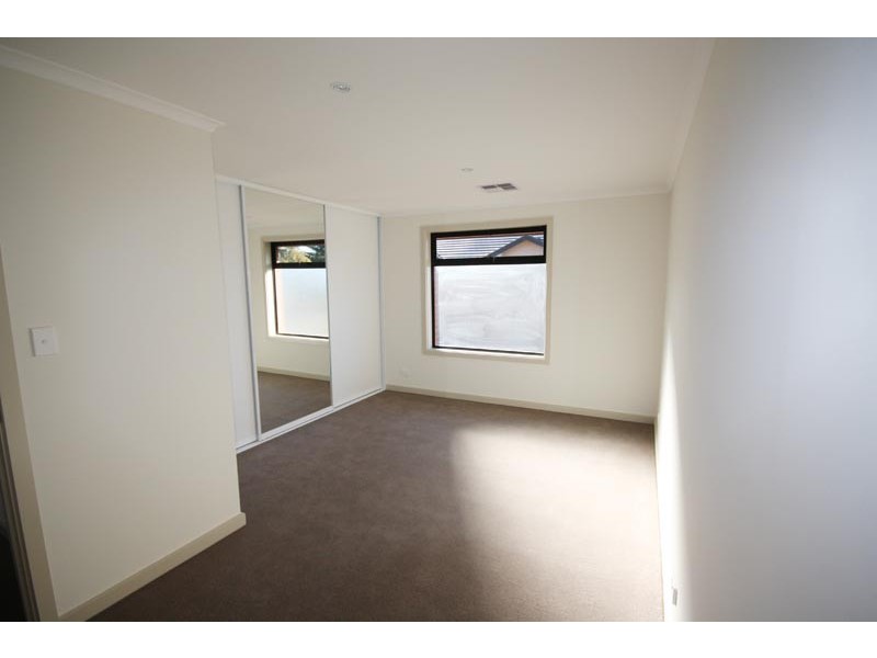 9 Trott Grove, Oaklands Park SA 5046