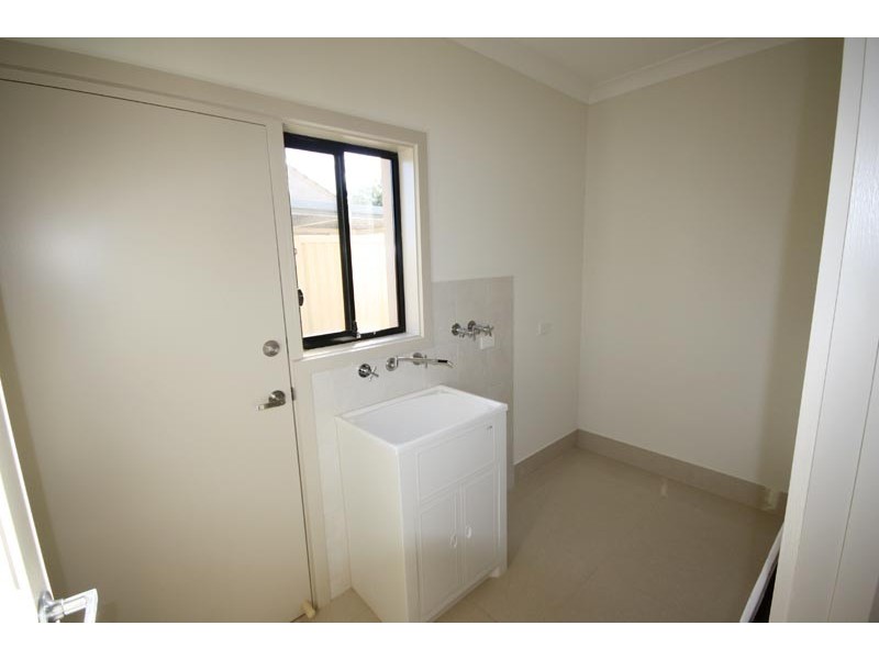 9 Trott Grove, Oaklands Park SA 5046