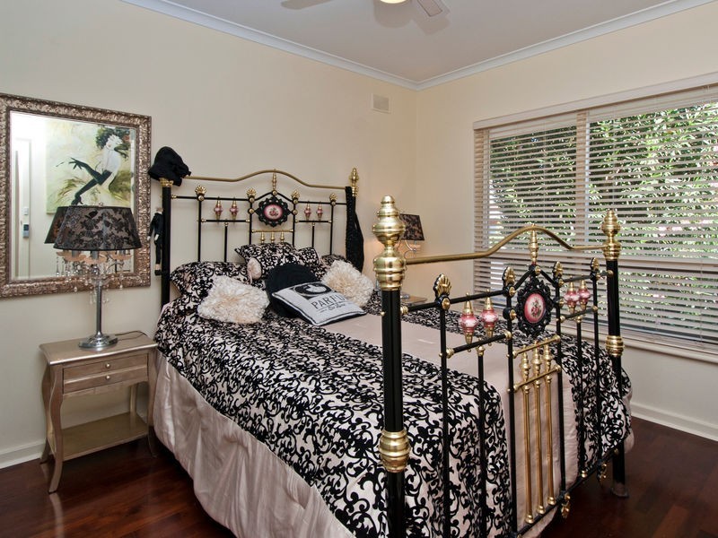 1/18 Pleasant Avenue, Glandore SA 5037