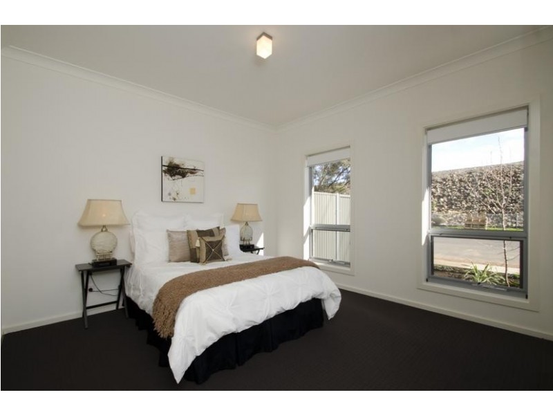 4b Brenda Street, Mitchell Park SA 5043