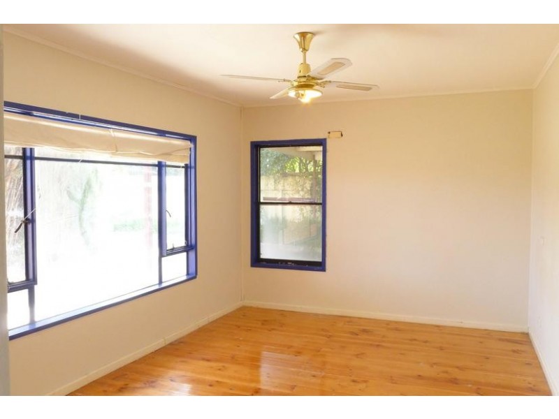 4 Passmore Avenue, Port Noarlunga SA 5167