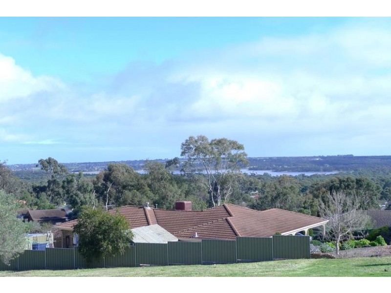 8 Nicolle Court, Happy Valley SA 5159