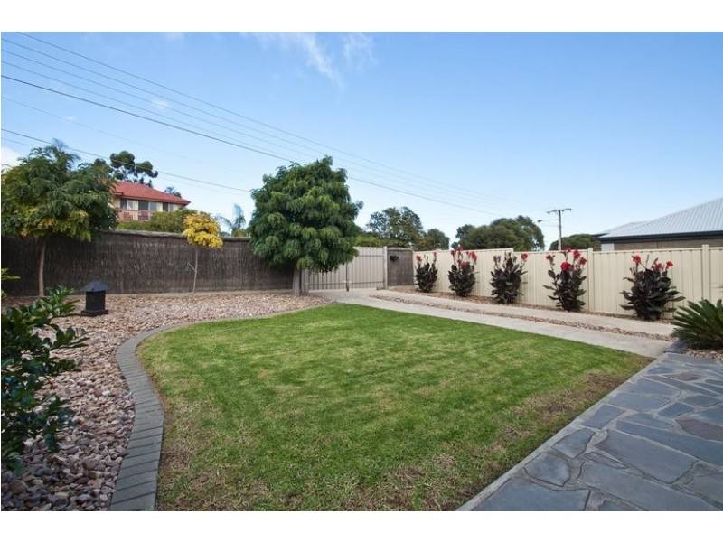 4 Bothwell Avenue, Seacliff Park SA 5049