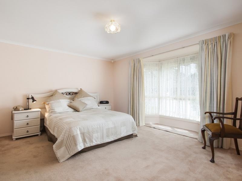 12 Cassia Court, Aberfoyle Park SA 5159