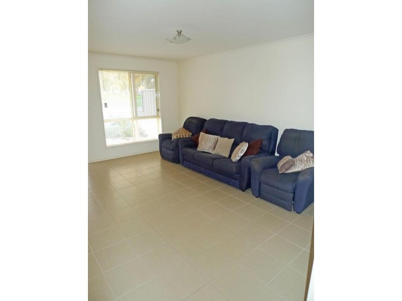 27 Moreland Avenue, Mitchell Park SA 5043