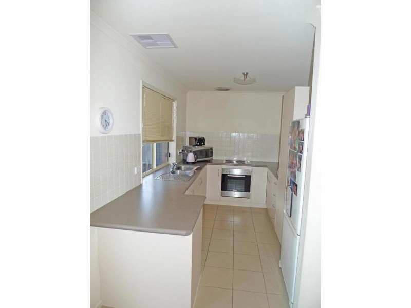 27 Moreland Avenue, Mitchell Park SA 5043