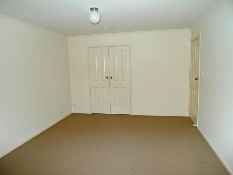 27 Moreland Avenue, Mitchell Park SA 5043