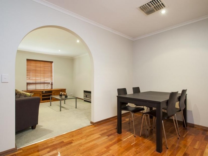 3/8 Gilbertson Road, Seacliff Park SA 5049