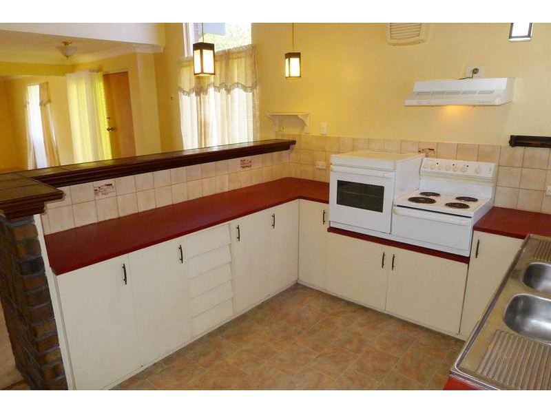 13 Jenner Street, Morphett Vale SA 5162