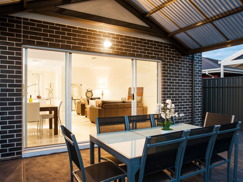 52 & 52a Melville Street, South Plympton SA 5038