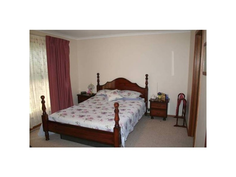 24 Mawson Circuit, Woodcroft SA 5162