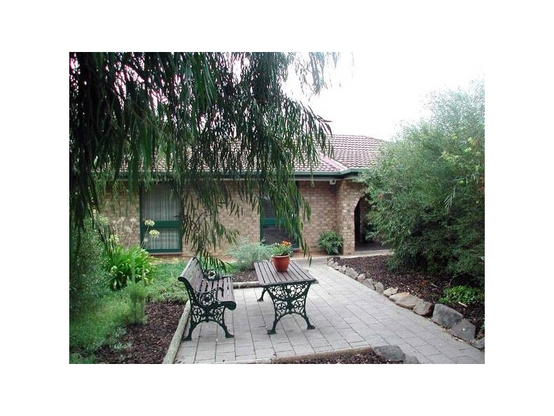 5 Carmela Avenue, Morphett Vale SA 5162