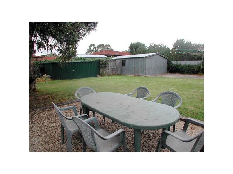 5 Carmela Avenue, Morphett Vale SA 5162