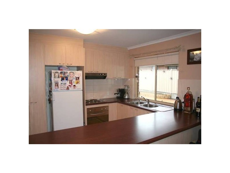 8 Sovereign Drive, Woodcroft SA 5162