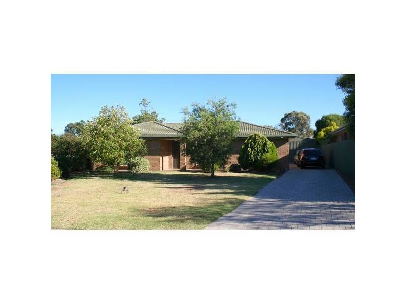 4 Cass Court, Woodcroft SA 5162