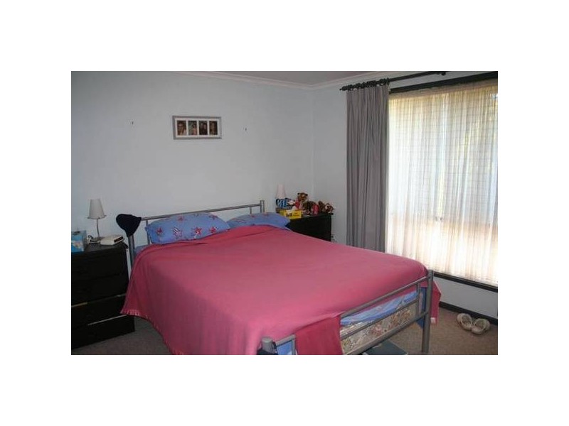 4 Cass Court, Woodcroft SA 5162