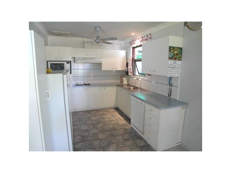 33 Regency Road, Happy Valley SA 5159