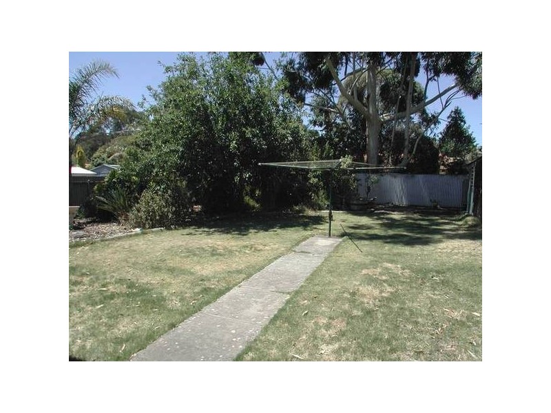 33 Regency Road, Happy Valley SA 5159