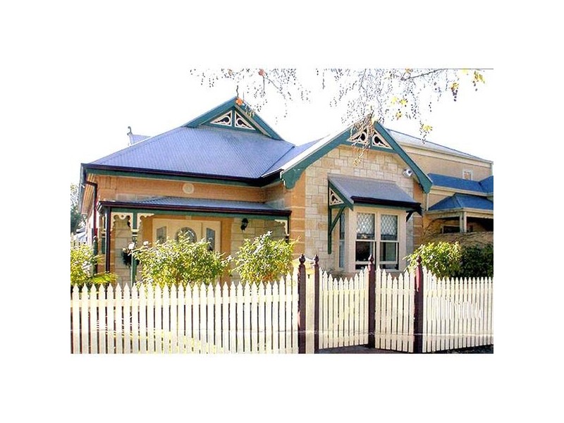 23 Torrens Street, College Park SA 5069