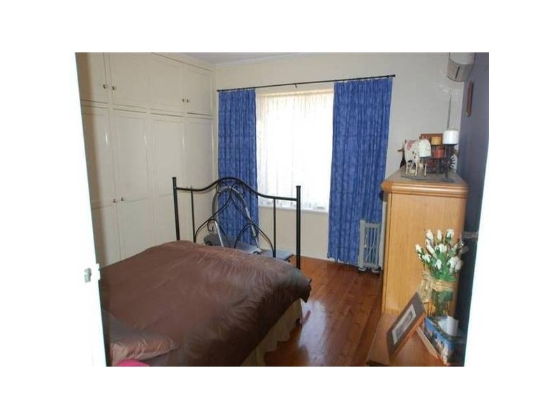 25 Maldon Avenue, Mitchell Park SA 5043