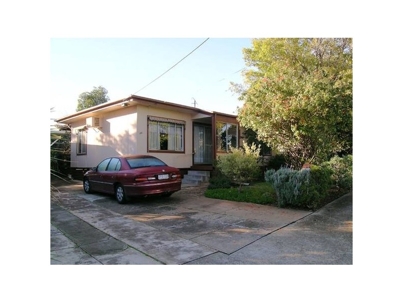 1 Henty Street, Seacombe Gardens SA 5047