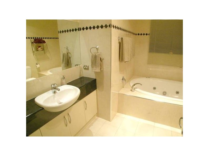 3 Stella Street, Darlington SA 5047