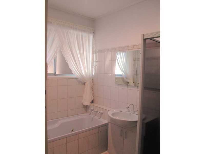 20 Aaron Avenue, Darlington SA 5047