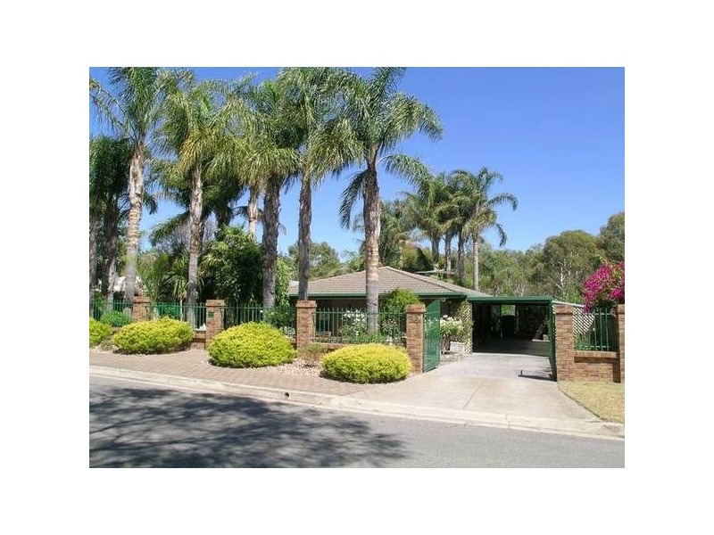 32 Southbound Avenue, Aberfoyle Park SA 5159