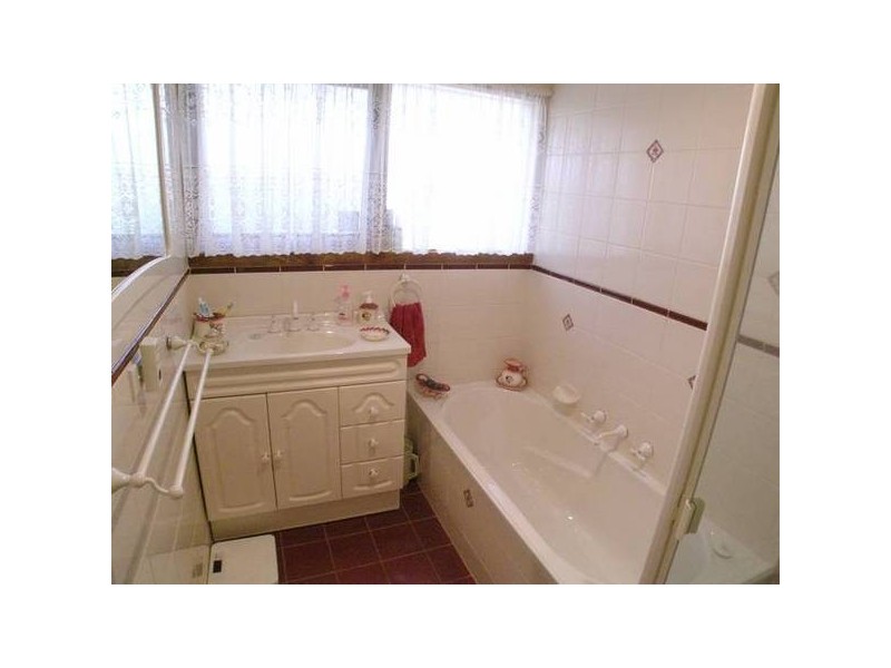 32 Southbound Avenue, Aberfoyle Park SA 5159