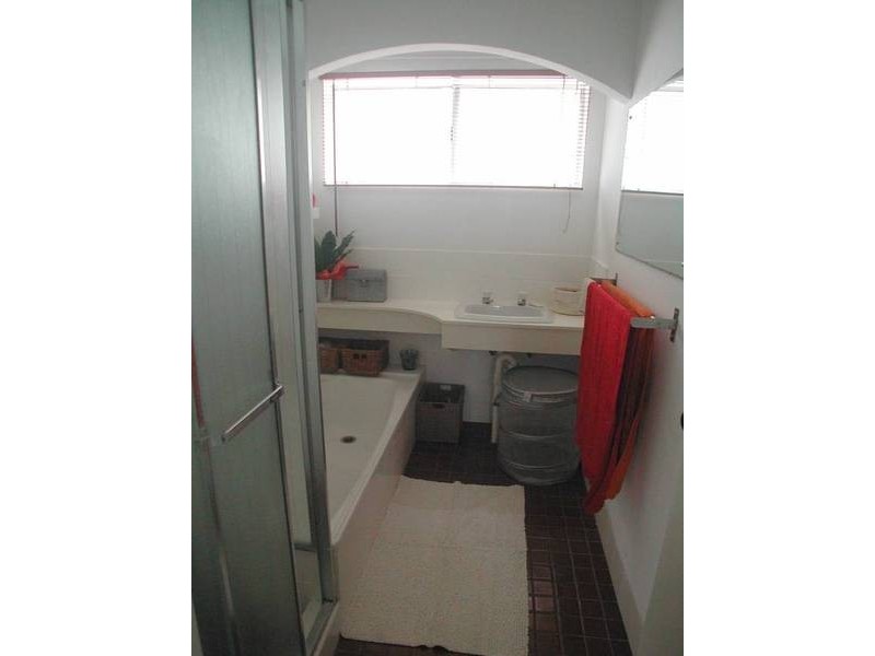 xx Dew xx, Aberfoyle Park SA 5159