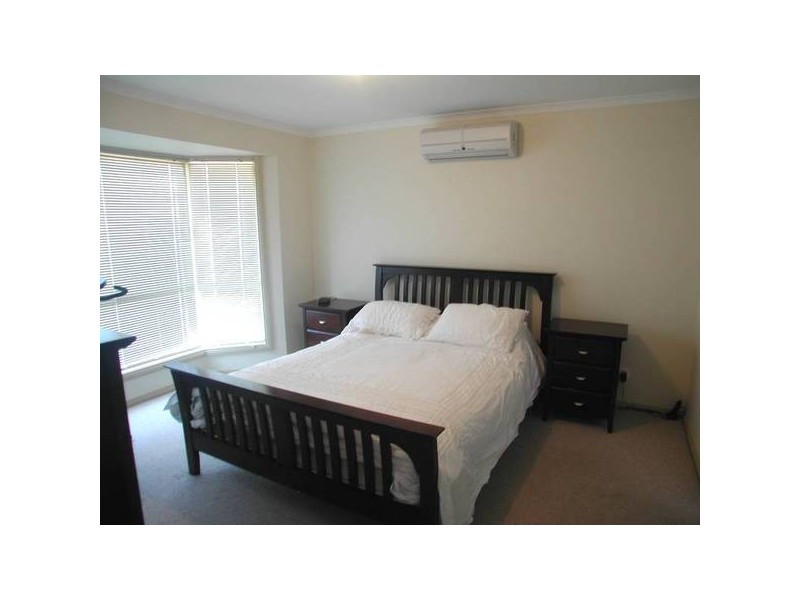 5 Hereford Lane, Woodcroft SA 5162