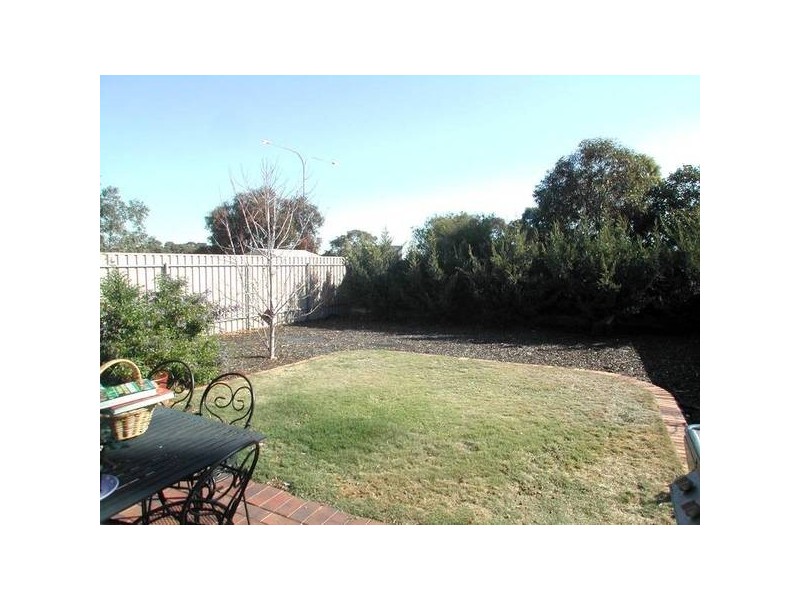 5 Hereford Lane, Woodcroft SA 5162