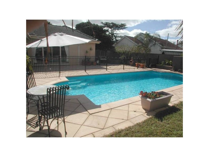 21 Laurence Street, Dover Gardens SA 5048