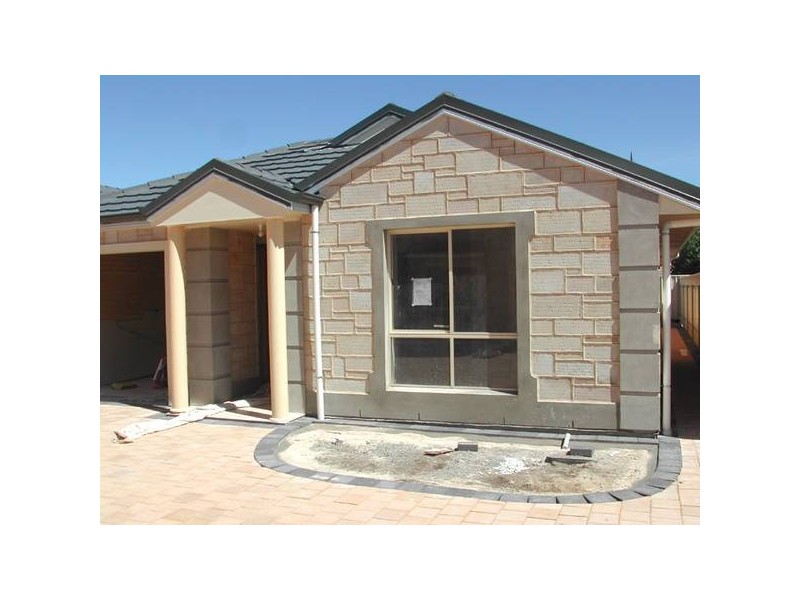 1/1 Church Crescent, Marion SA 5043