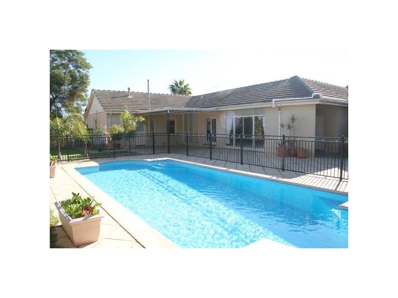 21 Laurence Street, Dover Gardens SA 5048