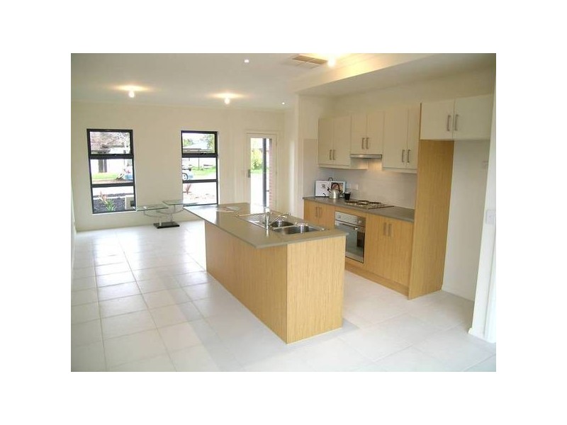 Res 1-8/7 Albany Crescent, Oaklands Park SA 5046