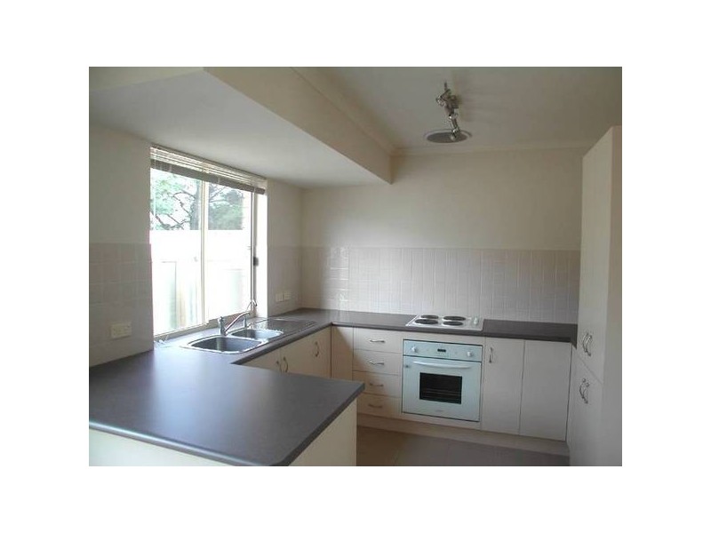 8/1 Church Crescent, Marion SA 5043