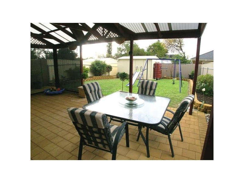 11A Eurunderee Avenue, Seacombe Gardens SA 5047