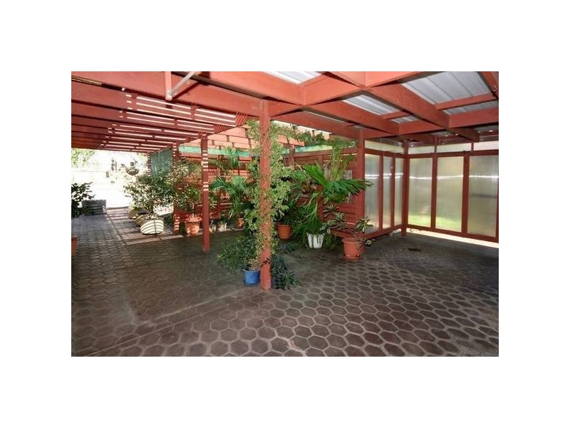 15 Newport Crescent, Aberfoyle Park SA 5159