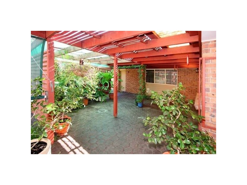 15 Newport Crescent, Aberfoyle Park SA 5159