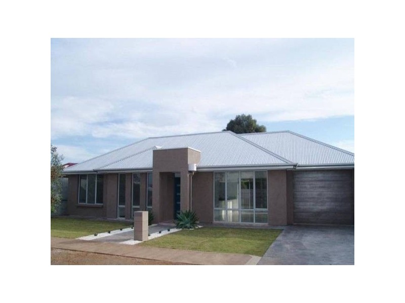 1 Vivonne Way, Oaklands Park SA 5046