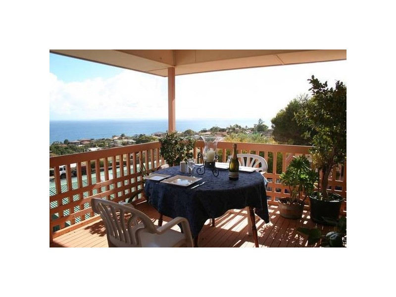 4 Moora Street, Hallett Cove SA 5158