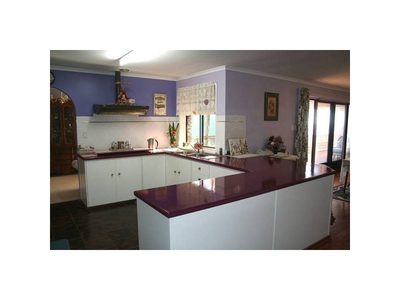 4 Moora Street, Hallett Cove SA 5158