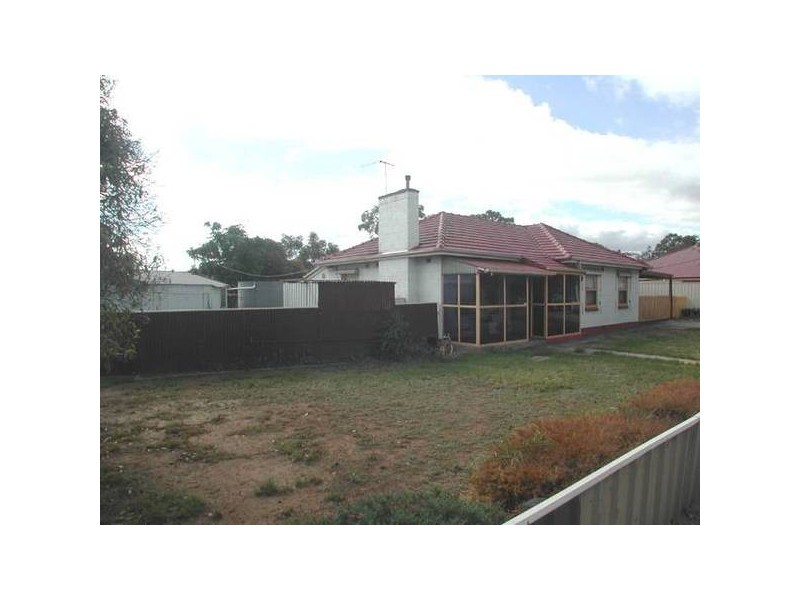 1 Trott Grove, Oaklands Park SA 5046