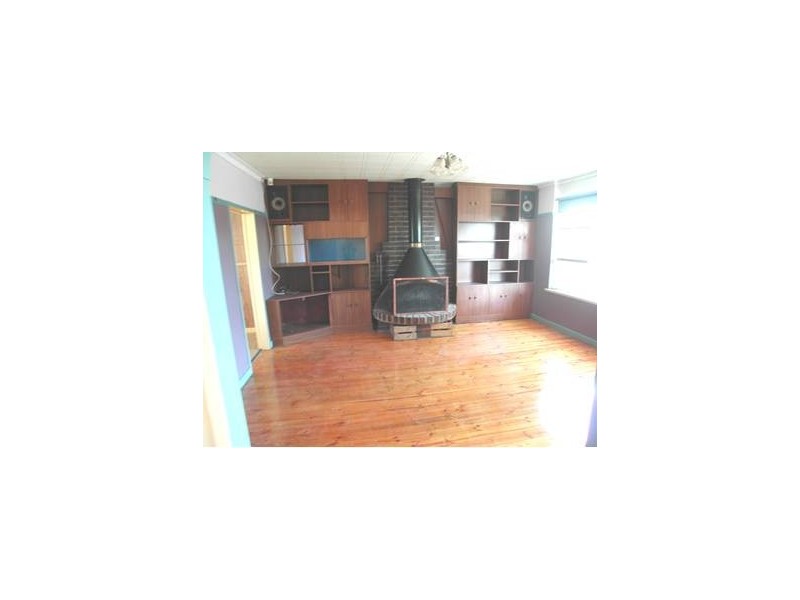 1 Woodmere Avenue, Mitchell Park SA 5043
